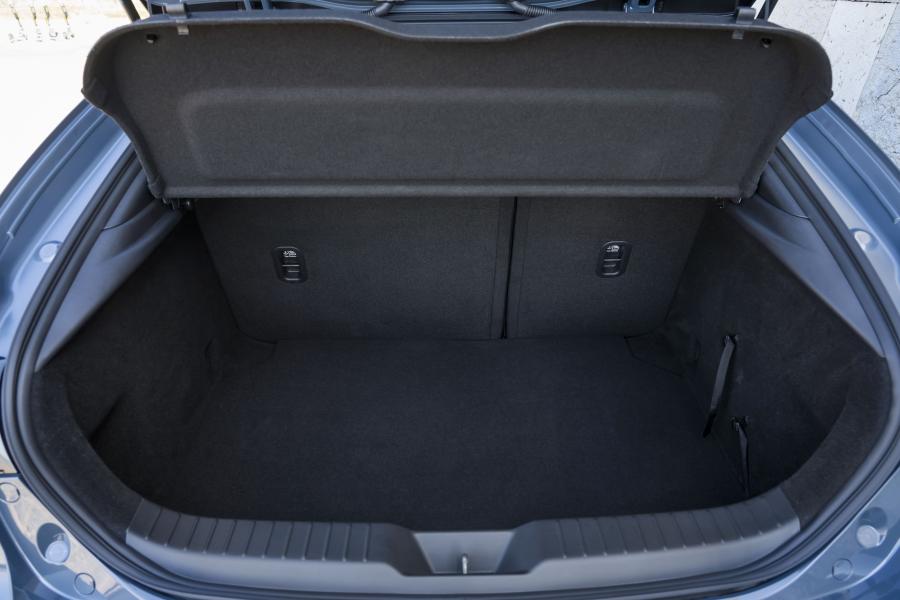 Багажник Mazda3 Hatchback 2019 года  (WW) (фото 21 из 40)